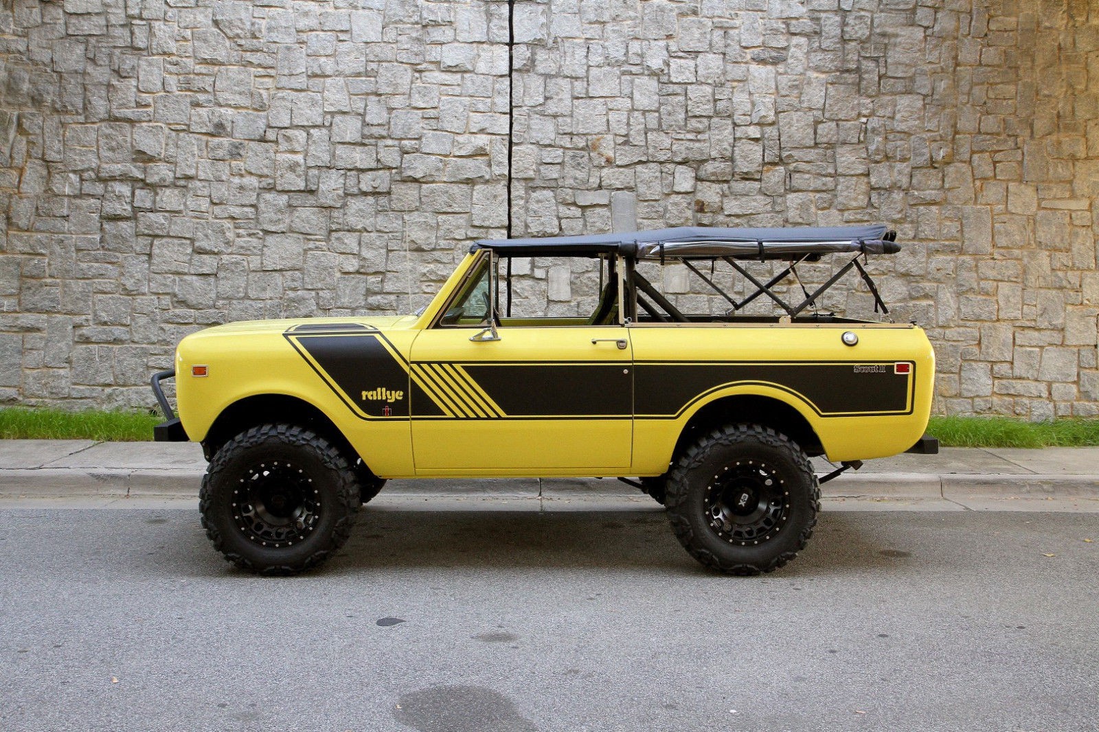 Scout Ii Rally Rims 1976 International Scout II Rallye Sunburst Yellow - Carseva - Find the ...